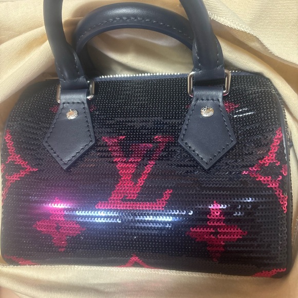 2️⃣3️⃣0️⃣0️⃣ brand new authentic Louis Vuitton Speedy 18 *SOLD* - Picture 2 of 9